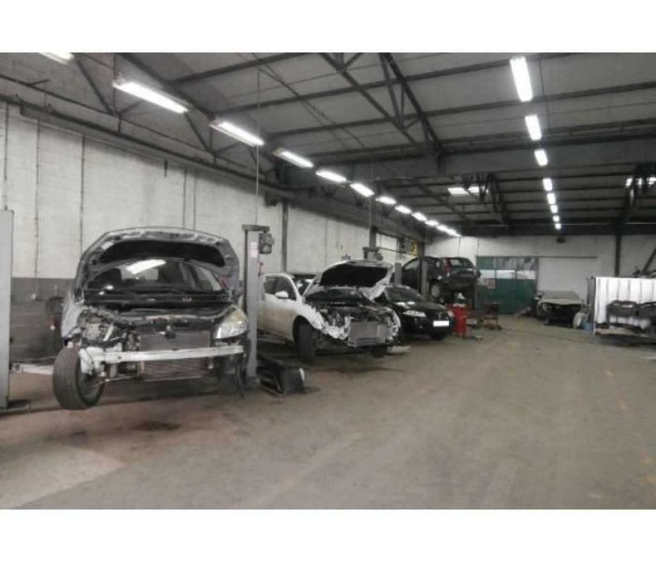 AUTO LIMARIJA, LAKIRNICA POREČ