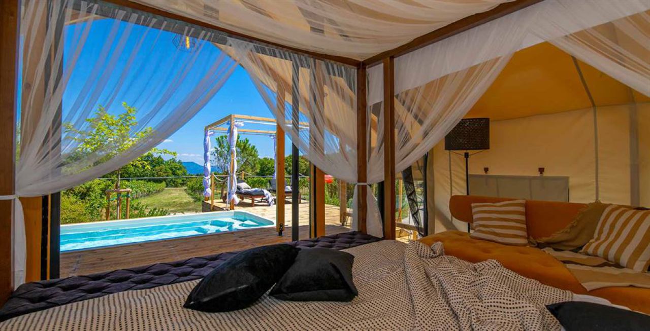 Accommodation in Glamping Tents