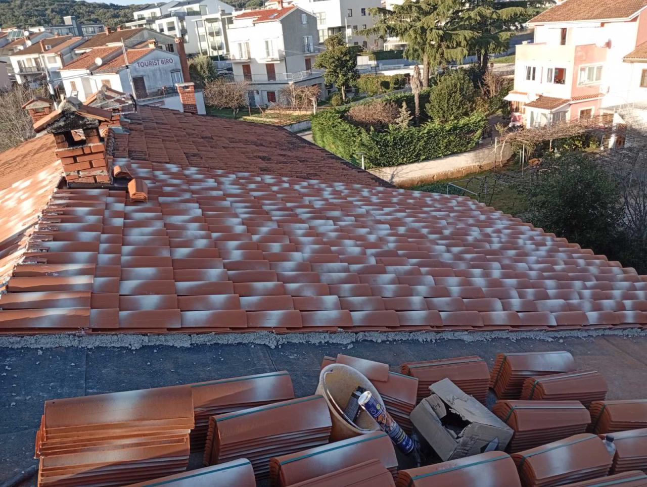 IZGRADNJA KROVOVA, KROVOPOKRIVAČ, ISTRA