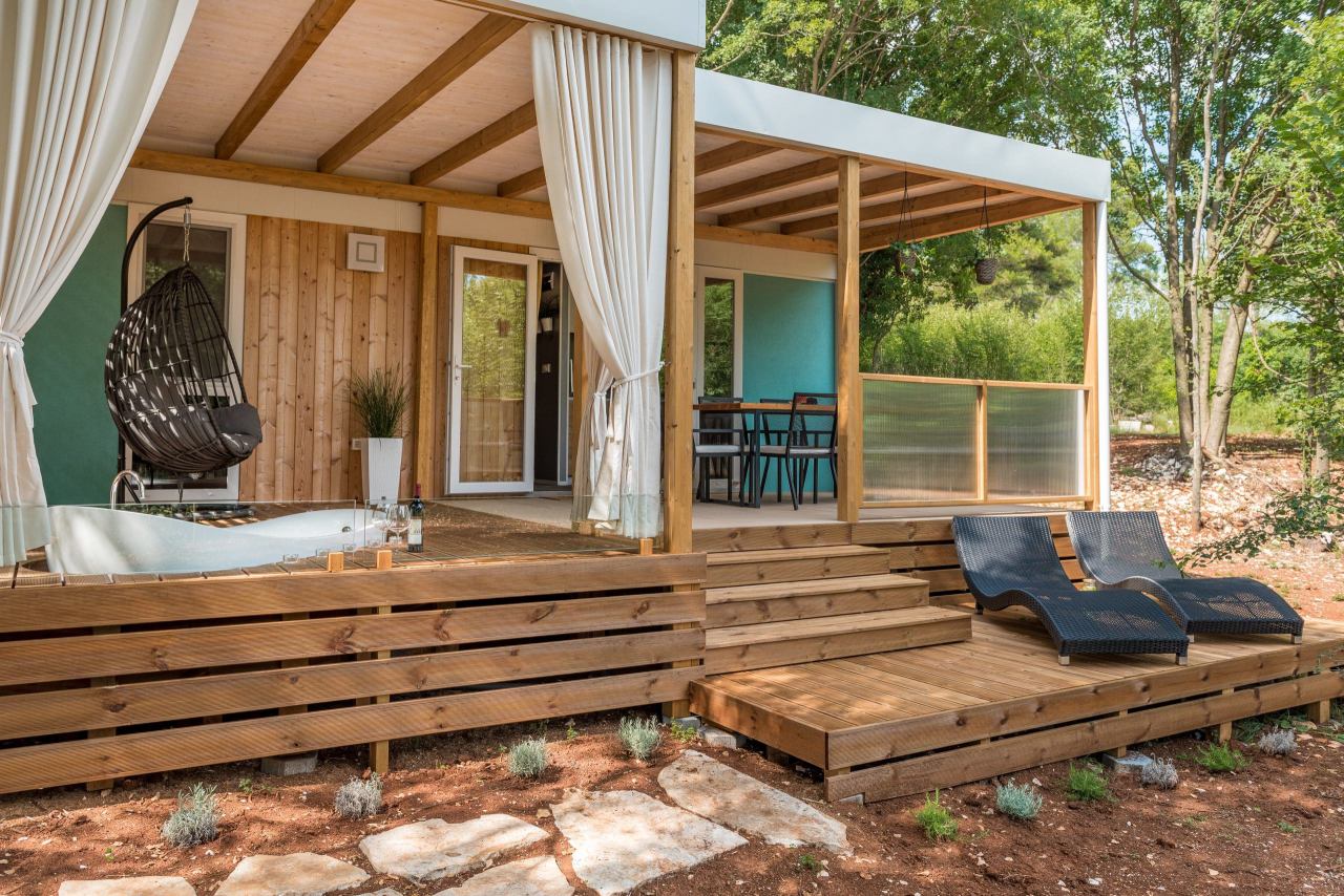 DRVENE KONSTRUKCIJE ZA VANJSKI PROSTOR