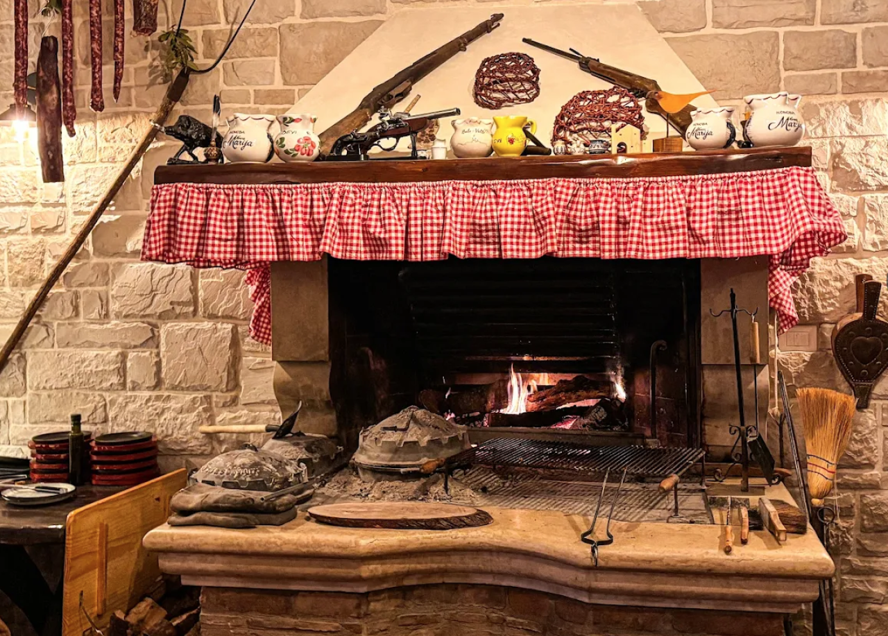 TRATTORIA, TAVERNA, MIGLIOR RISTORANTE LOCALE