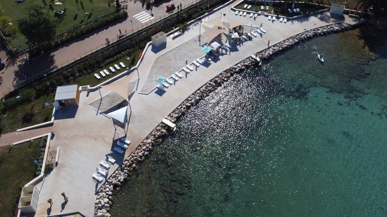 UREĐENJE PARKOVA, PLAŽA I JAVNIH POVRŠINA