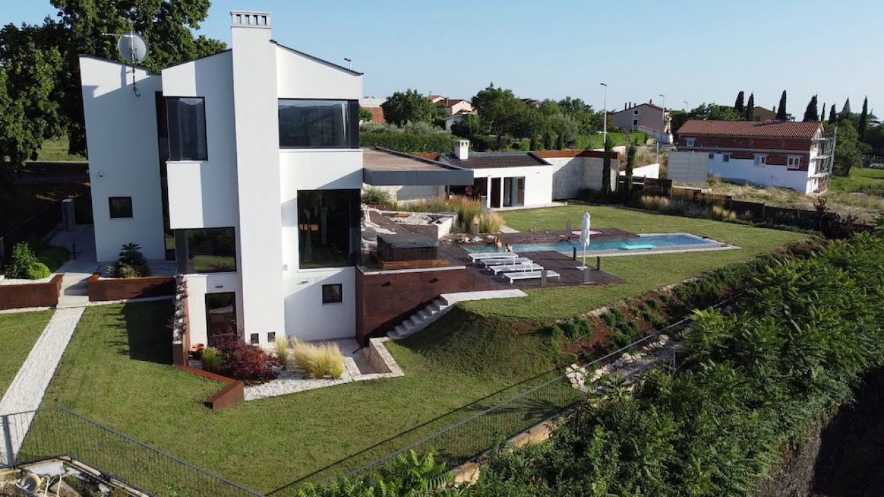 IZGRADNJA STAMBENIH OBJEKATA I LUKSUZNIH VILA