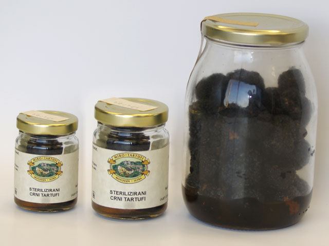 STERILIZIRANI CRNI TARTUFI