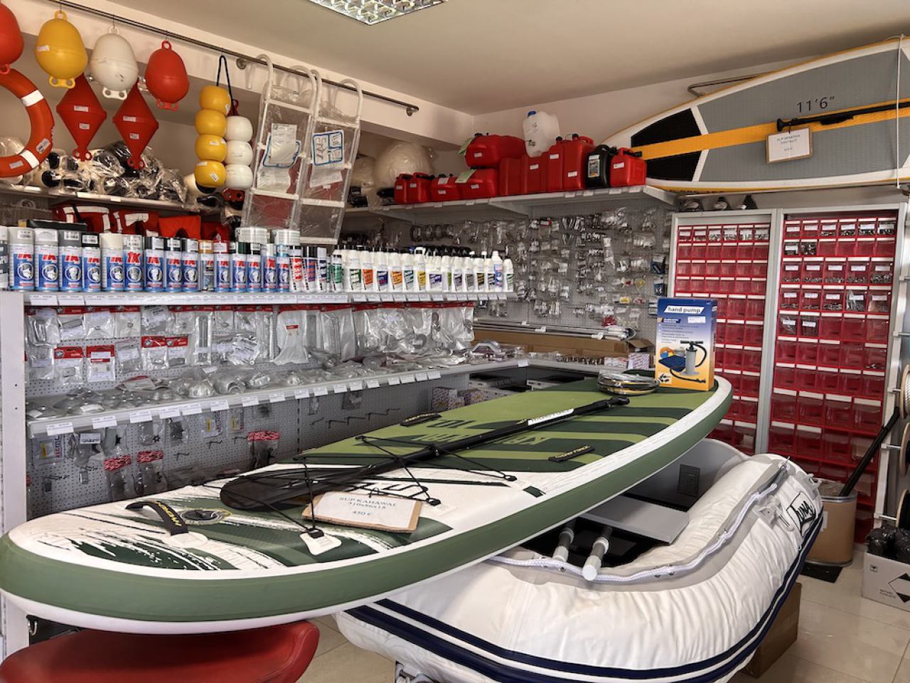 TRGOVINA NAUTIČKE OPREME, ROVINJ