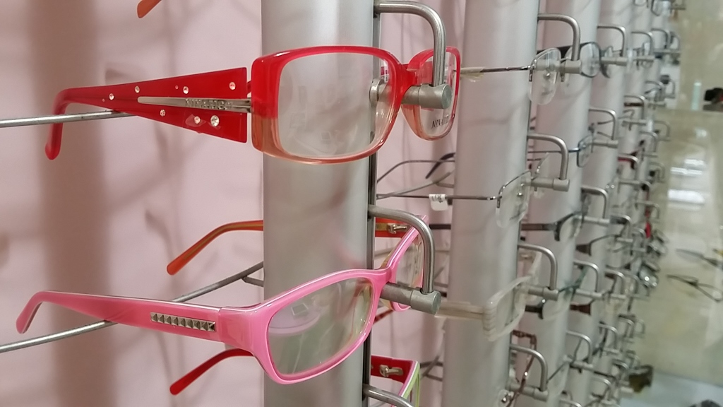 Dioptrijske naočale u Puli