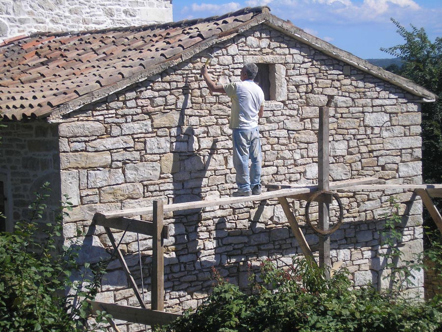 Adaptacija starih kamenih kuća