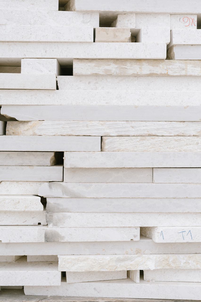 KAMENI PODOVI, MOZAIK I RUBNJACI ZA BAZENE