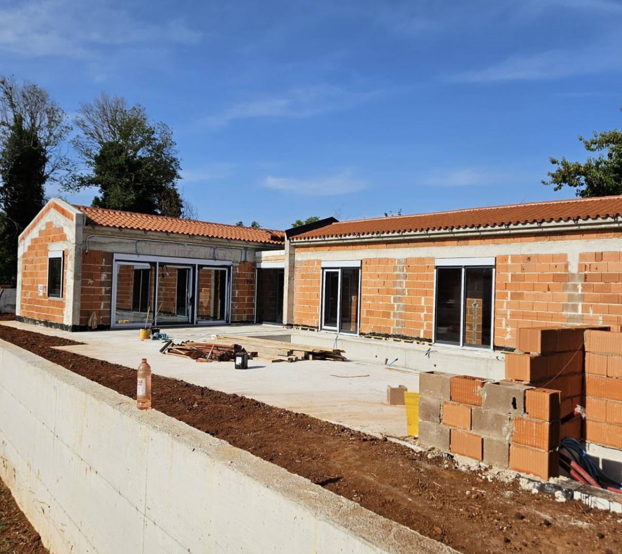 GRADNJA OBJEKATA, KUĆA, VILA ZA ODMOR